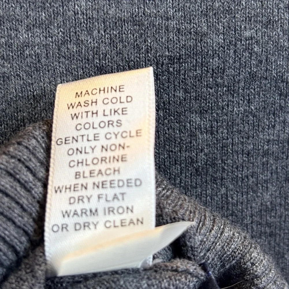 Banana Republic Mens Cotton Cashmere V-Neck Sweater‎ Medium Gray Quiet Luxury